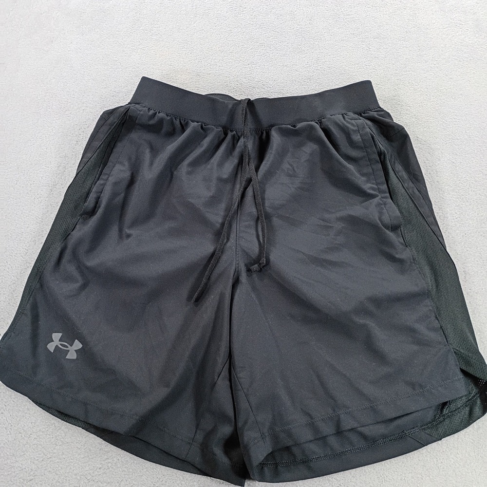 Under Armour Mens Running Shorts Black Medium Mesh Side Panels